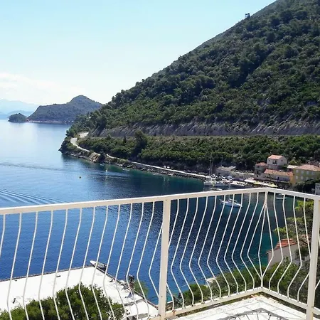 Apartment Sea View For Two,sobra *